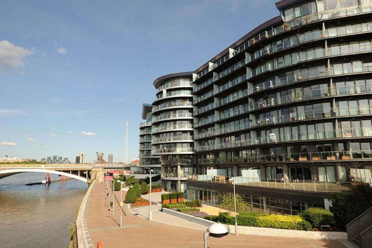 1 Bedroom In Chelsea Bridge Wharf London Eksteriør billede